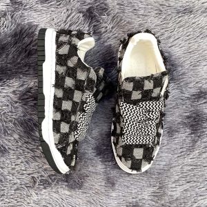 2026 Spring And Autumn New Black And Gray Low-Top Canvas Shoes, Stylish Thick-Soled Casual Men'S Shoes, Comfortable Shock-Absorbing Outdoor Sports Skate Shoes, Versatile Breathable And Wear-Resistant Street Fashion Footwear